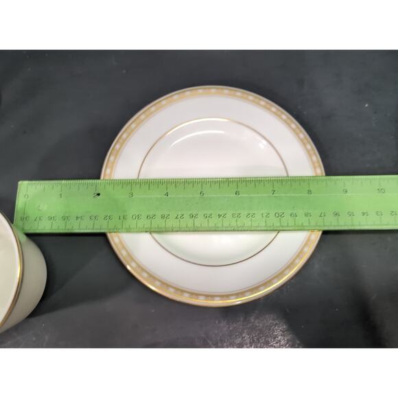 Royal Doulton Cotillion Set, Cream & Marble Border Gold Trim, 5 Piece Collection - Picture 6 of 10